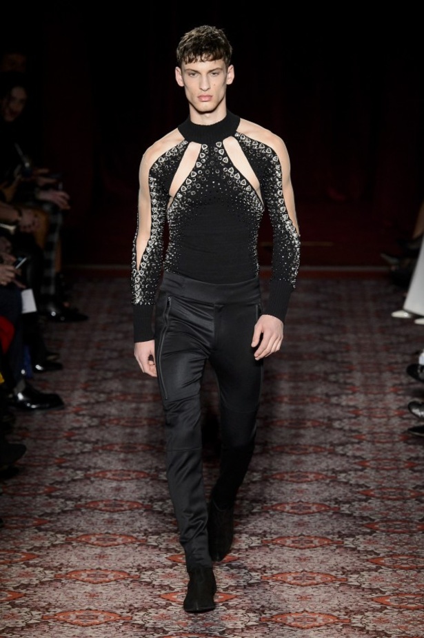 مجموعة جوليان ماكدونالد للألبسة الجاهزة لخريف و شتاء 2017