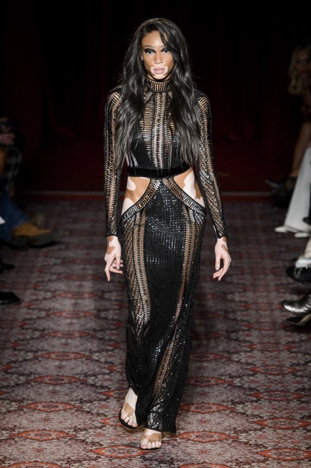 مجموعة جوليان ماكدونالد للألبسة الجاهزة لخريف و شتاء 2017