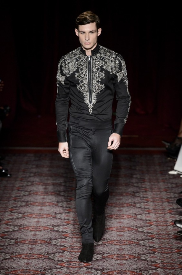 مجموعة جوليان ماكدونالد للألبسة الجاهزة لخريف و شتاء 2017