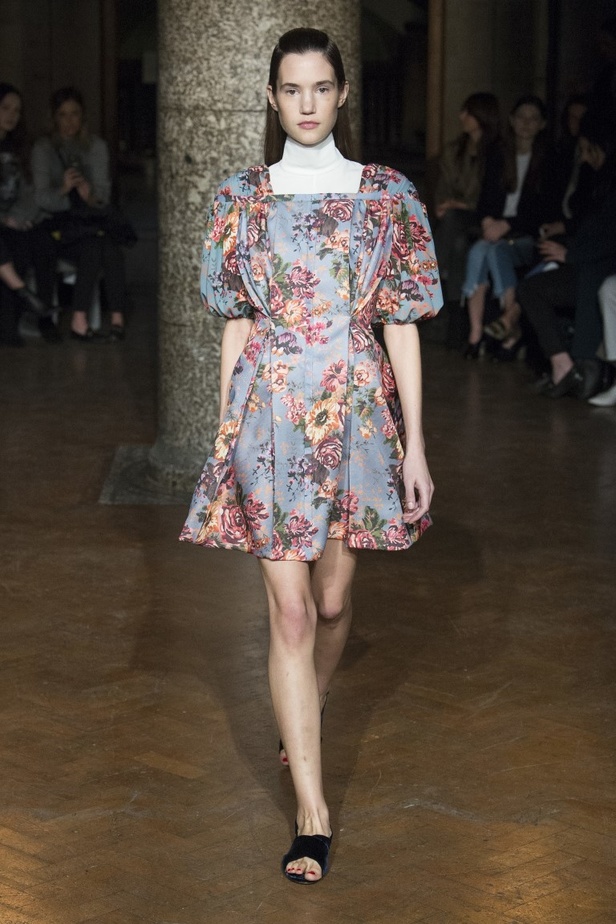 مجموعة EMILIA WICKSTEAD لموسم خريف وشتاء 2017