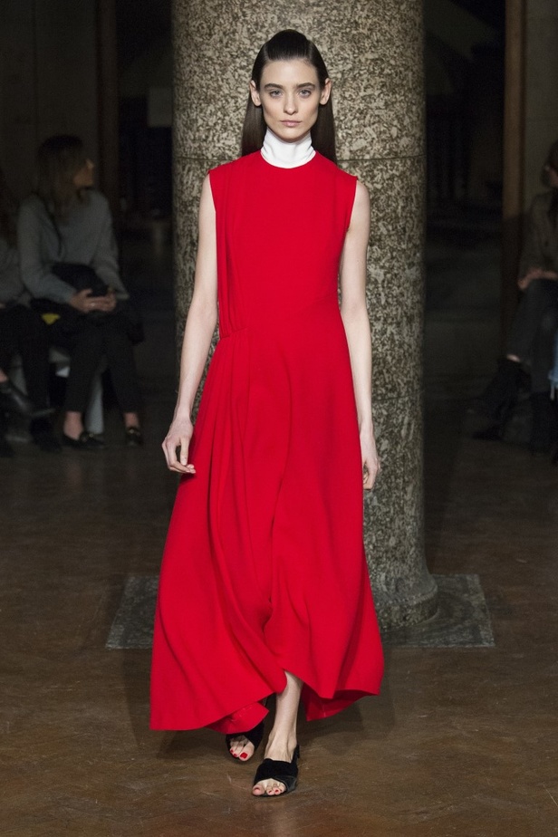 مجموعة EMILIA WICKSTEAD لموسم خريف وشتاء 2017