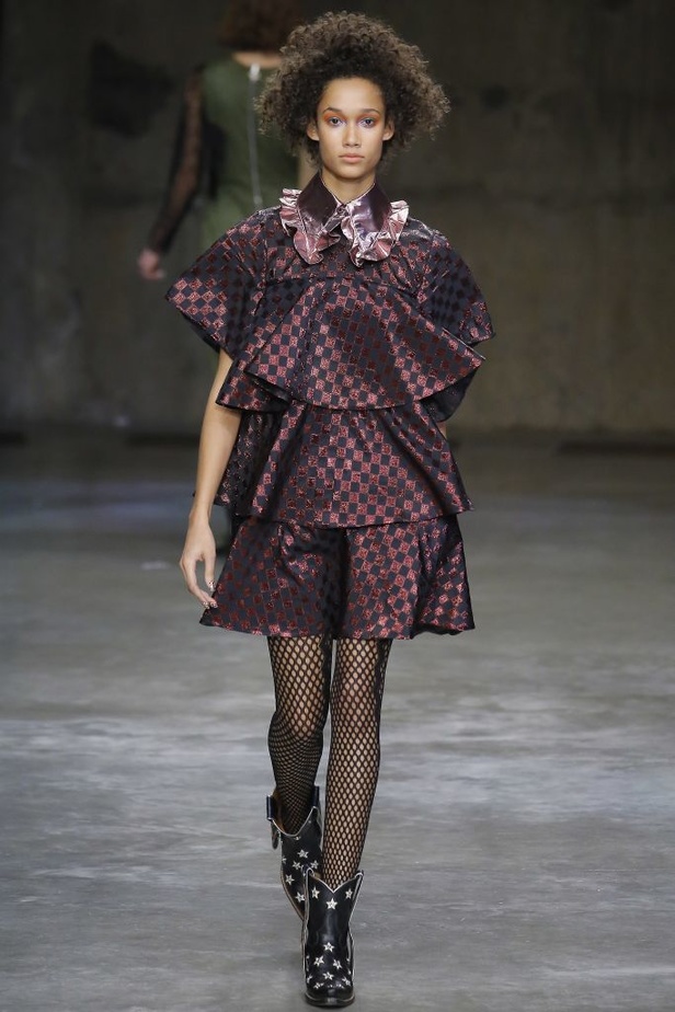 مجموعة هاوس أوف هولاند للألبسة الجاهزة لخريف و شتاء 2017