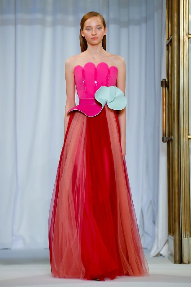 عرض ازياء ديلبوزو لموسم خريف وشتاء 2018