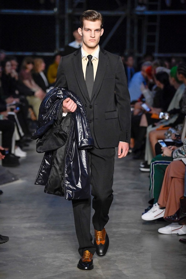 مجموعة Burberry  للألبسة الجاهزة لخريف و شتاء 2019