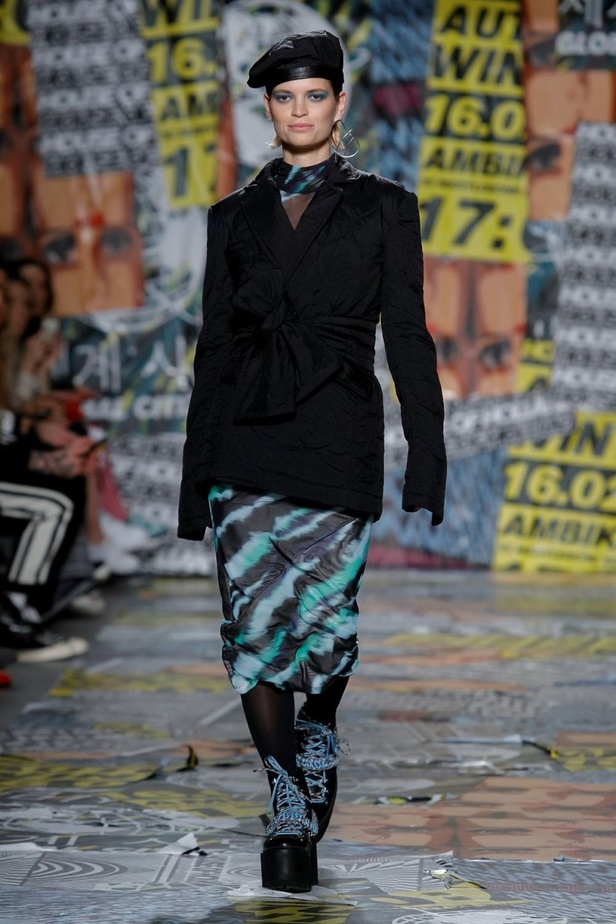 عرض أزياء هاوس أوف هولاند لخريف وشتاء 2019‏