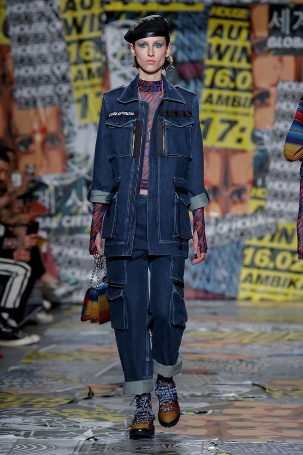 عرض أزياء هاوس أوف هولاند لخريف وشتاء 2019‏