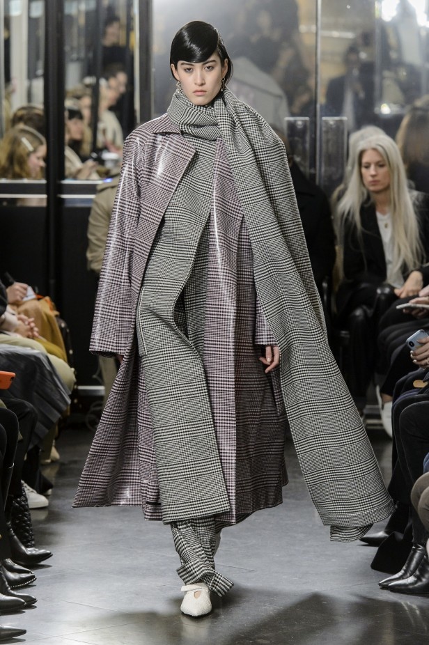 مجموعة Emilia Wickstead  لخريف وشتاء 2019