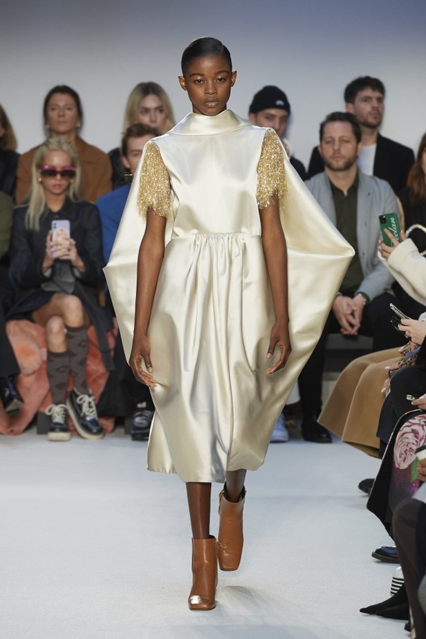 مجموعة JW Anderson للالبسة الجاهزة من اسبوع الموضة في لندن 2020