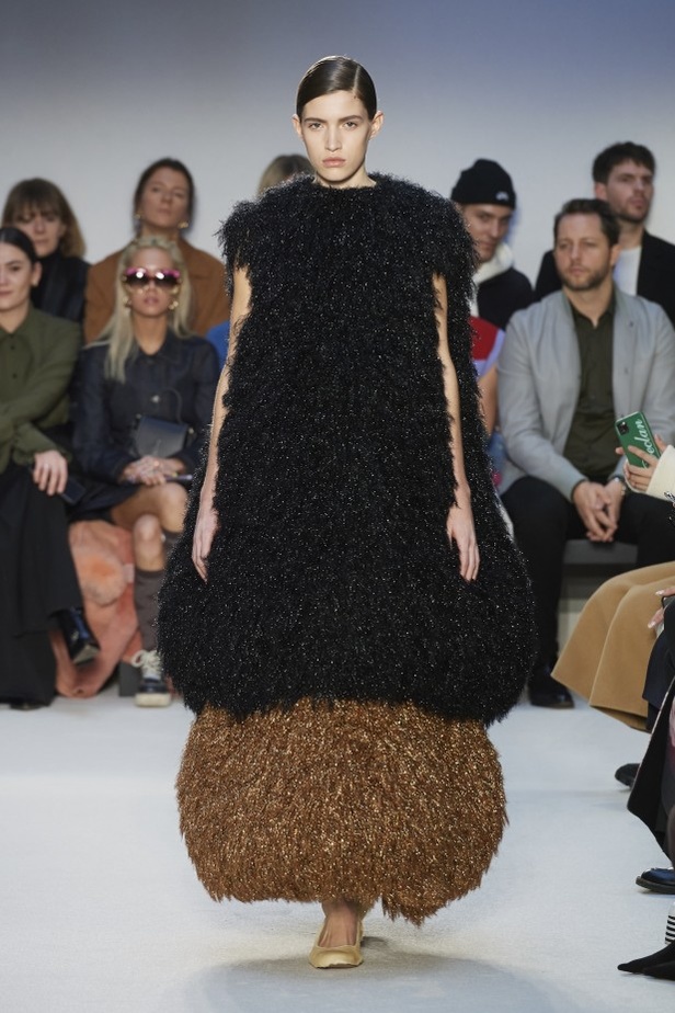 مجموعة JW Anderson للالبسة الجاهزة من اسبوع الموضة في لندن 2020