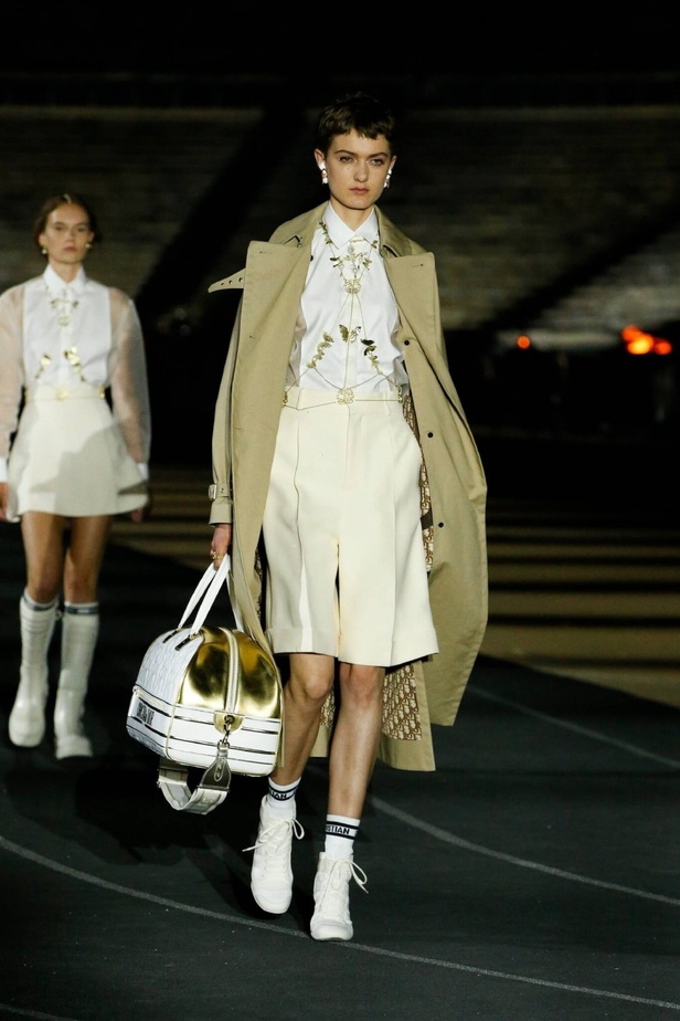 صور حصرية لـ"هي" من عرض أزياء مجموعة ديور كروز Dior Cruise 2022