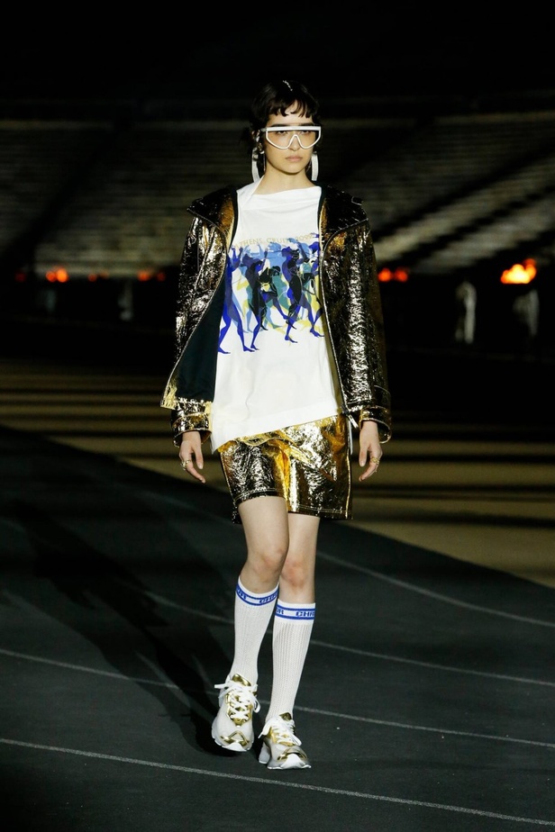 صور حصرية لـ"هي" من عرض أزياء مجموعة ديور كروز Dior Cruise 2022