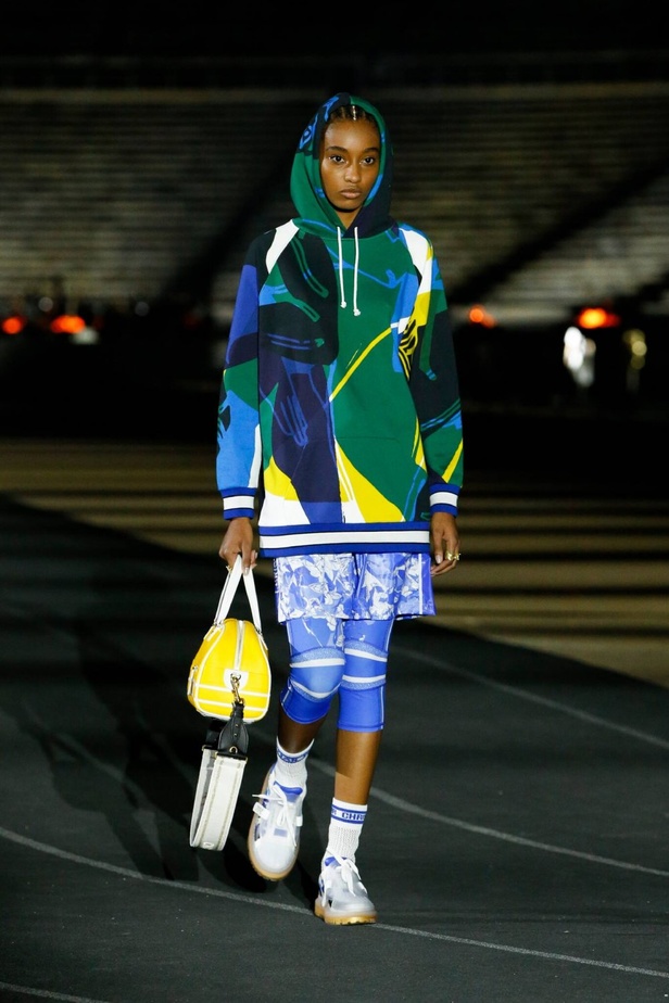 صور حصرية لـ"هي" من عرض أزياء مجموعة ديور كروز Dior Cruise 2022