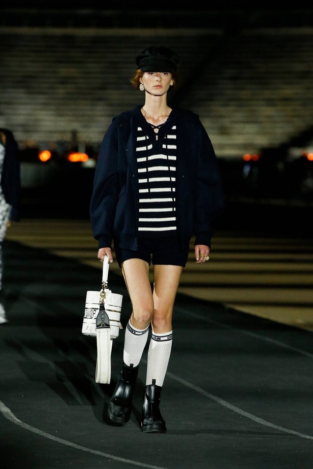 صور حصرية لـ"هي" من عرض أزياء مجموعة ديور كروز Dior Cruise 2022
