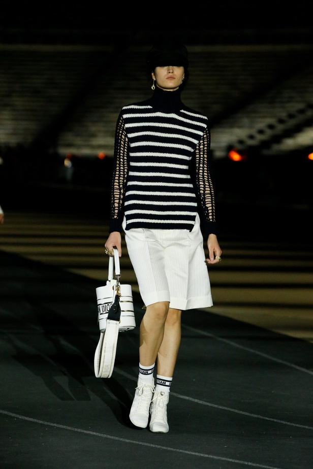 صور حصرية لـ"هي" من عرض أزياء مجموعة ديور كروز Dior Cruise 2022