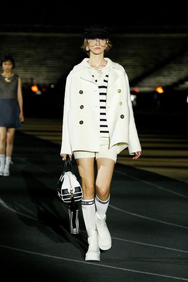 صور حصرية لـ"هي" من عرض أزياء مجموعة ديور كروز Dior Cruise 2022