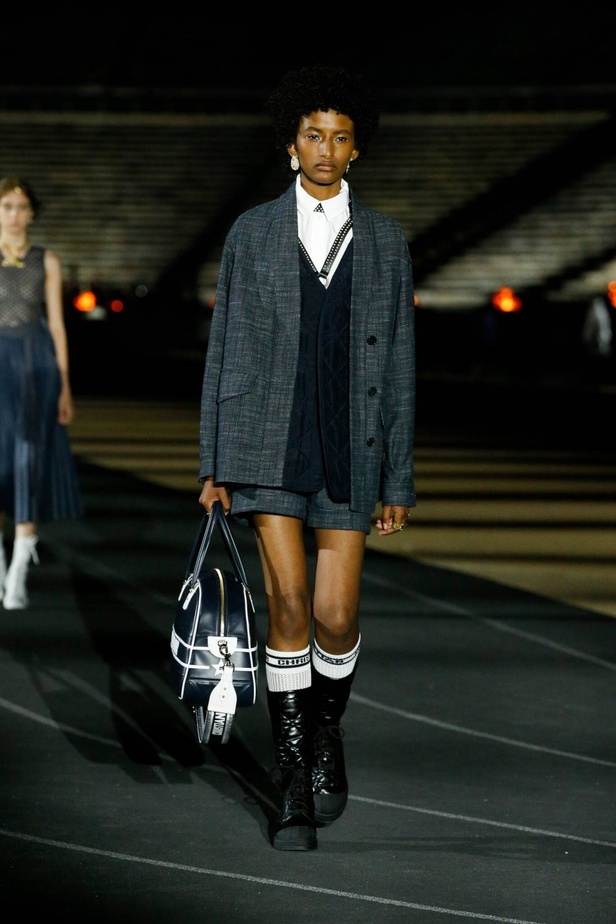 صور حصرية لـ"هي" من عرض أزياء مجموعة ديور كروز Dior Cruise 2022