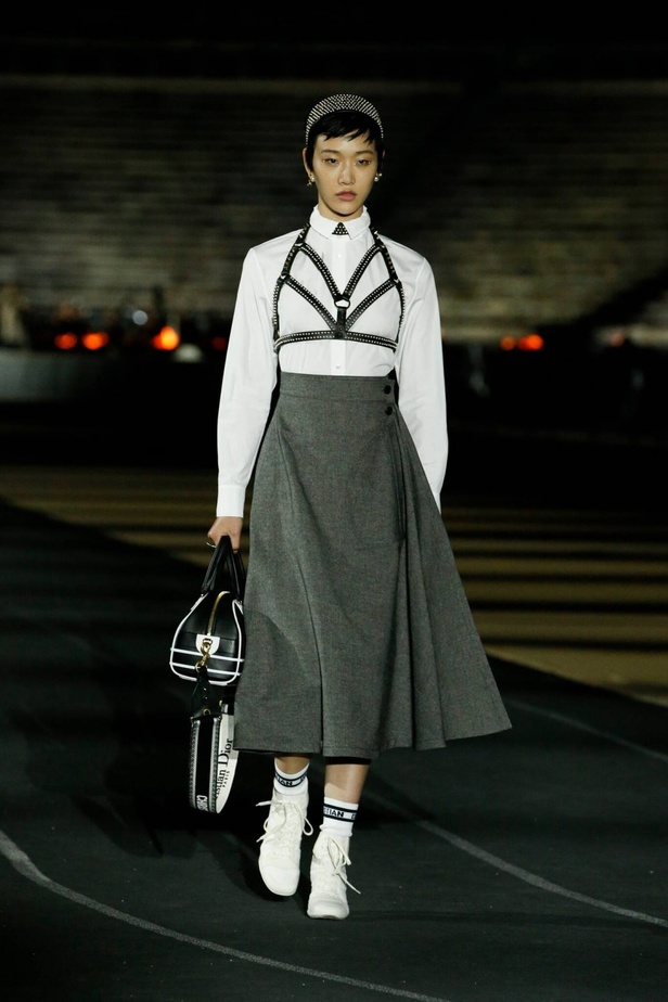 صور حصرية لـ"هي" من عرض أزياء مجموعة ديور كروز Dior Cruise 2022