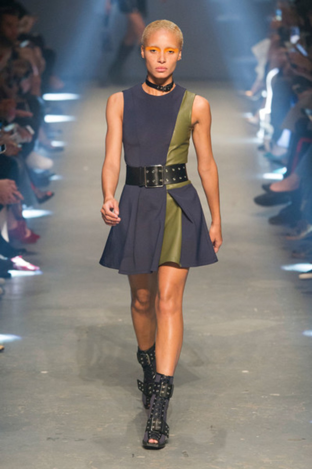 مجموعة فرسوس فيرساتشي لموسم ربيع وصيف 2017