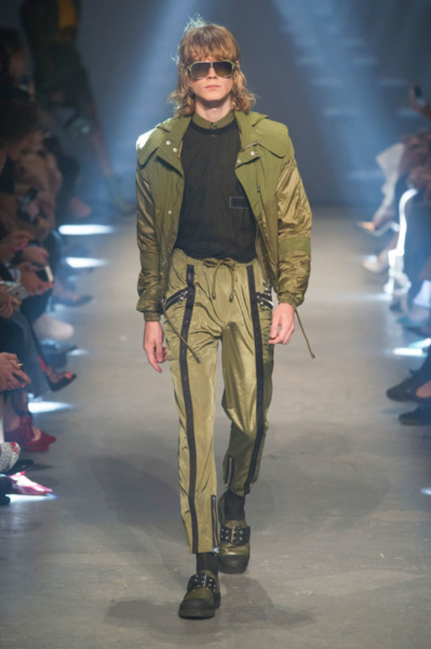 مجموعة فرسوس فيرساتشي لموسم ربيع وصيف 2017