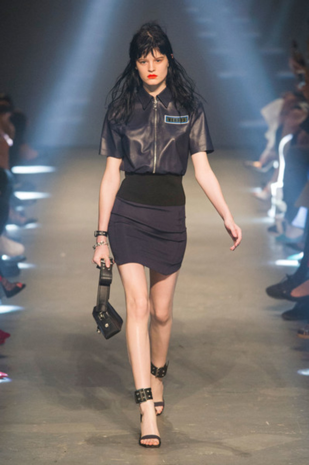 مجموعة فرسوس فيرساتشي لموسم ربيع وصيف 2017