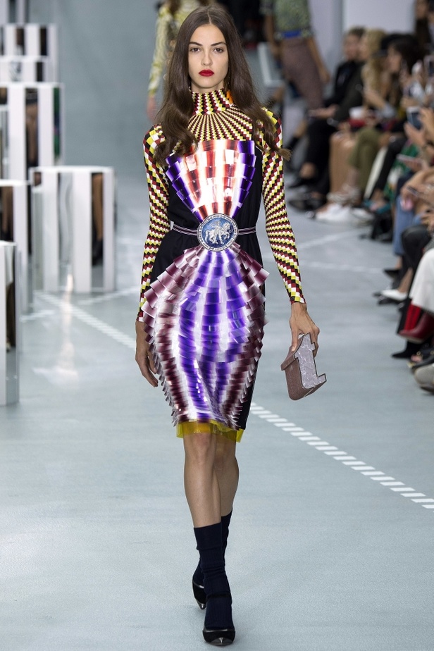 مجموعة Mary Katrantzou  لربيع وصيف 2017