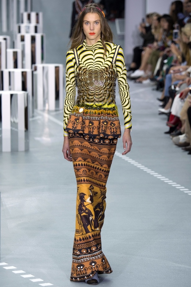 مجموعة Mary Katrantzou  لربيع وصيف 2017