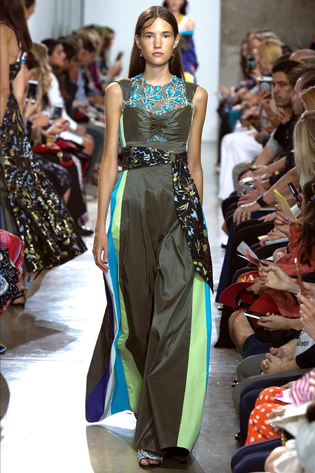 مجموعة "بيتر بيلوتو" لموسم ربيع وصيف 2107