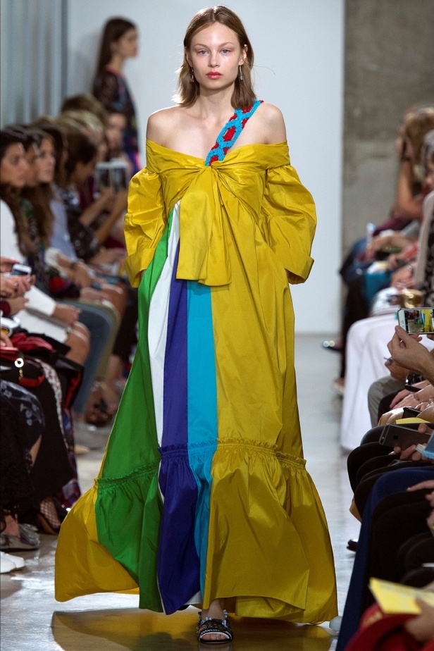 مجموعة "بيتر بيلوتو" لموسم ربيع وصيف 2107