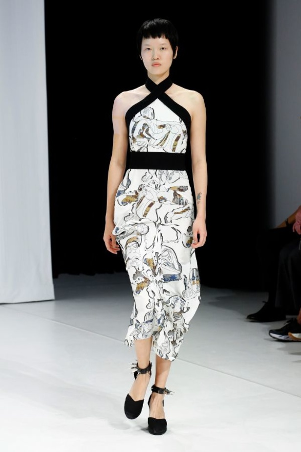 مجموعة Chalayan للألبسة الجاهزة لربيع 2019