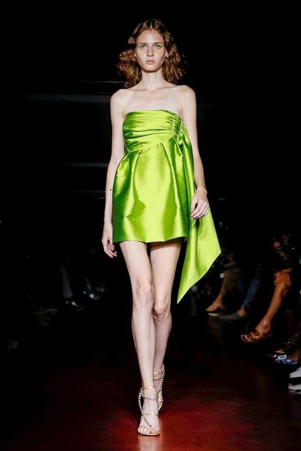 اسبوع الموضة في ميلان 2019 عرض أزياء  Peter Pilotto لربيع وصيف 2020