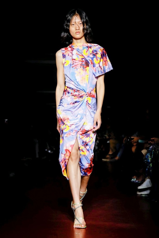 اسبوع الموضة في ميلان 2019 عرض أزياء  Peter Pilotto لربيع وصيف 2020