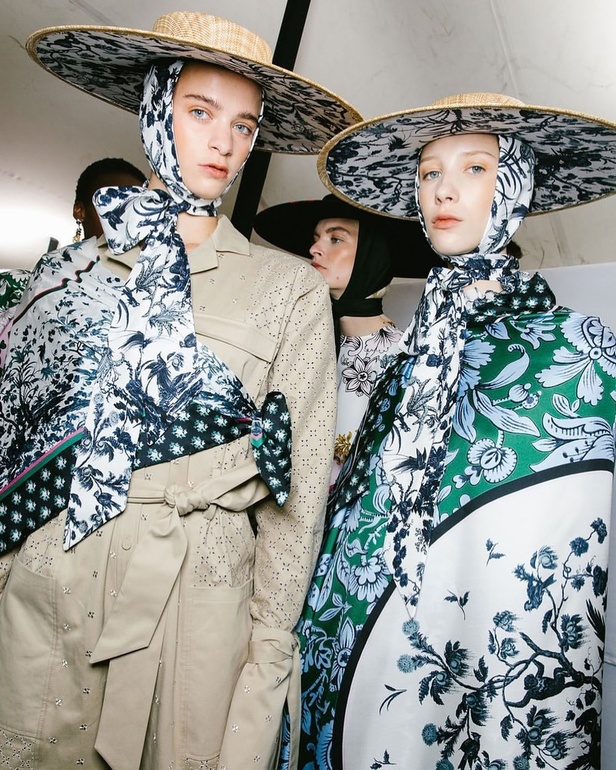 اسبوع الموضة في لندن 2019 عرض ازياء ERDEM لربيع وصيف 2020