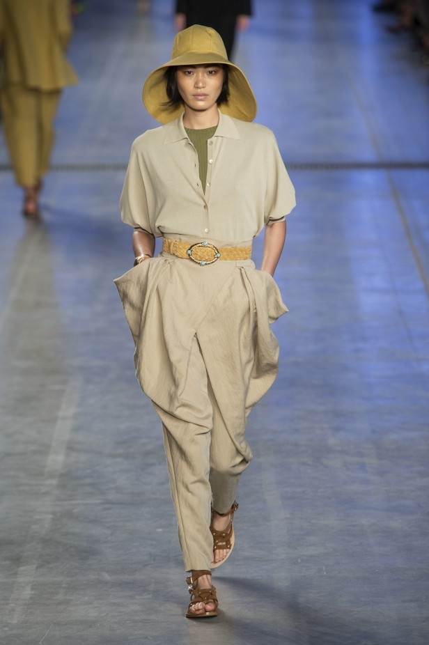 اسبوع الموضة في ميلان 2019 أزياء ALBERTA FERRETTI الفاخرة لربيع وصيف 2020