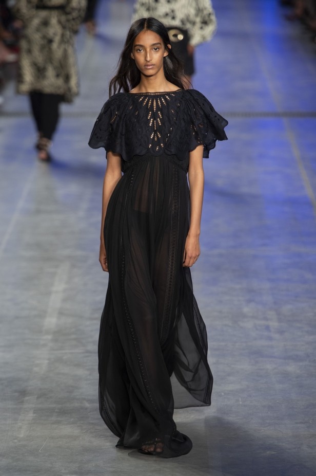 اسبوع الموضة في ميلان 2019 أزياء ALBERTA FERRETTI الفاخرة لربيع وصيف 2020