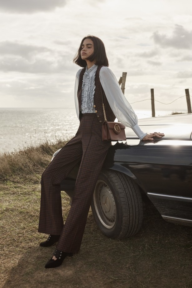 عرض ازياء تمبرلي لندن Temperley London لربيع وصيف 2021 من اسبوع الموضة في لندن