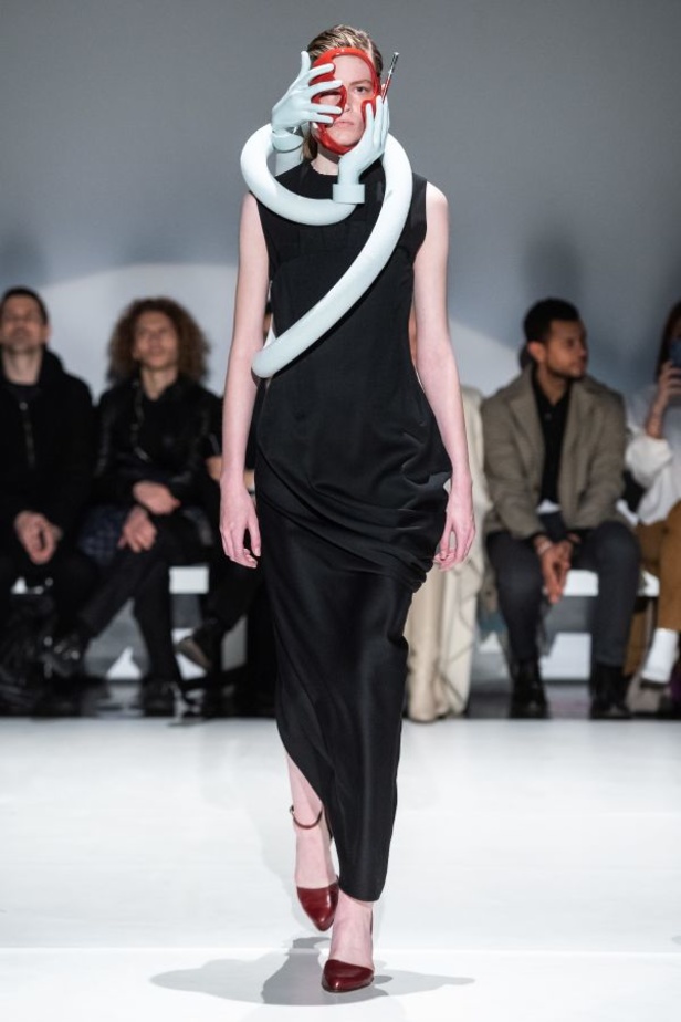 مجموعة Chalayan  للألبسة الجاهزة لخريف 2019