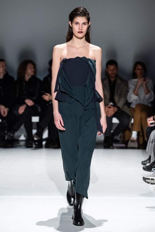 مجموعة Chalayan  للألبسة الجاهزة لخريف 2019