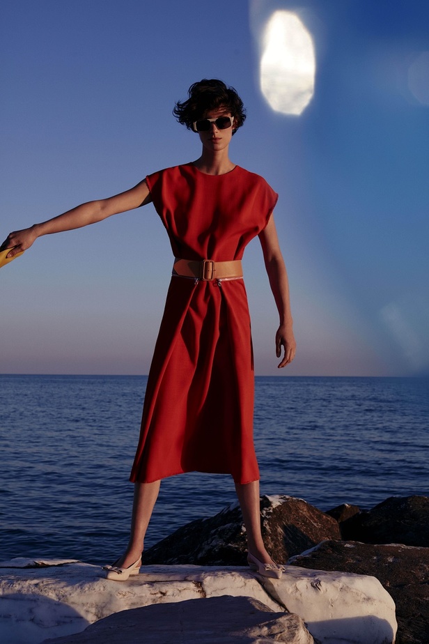 عرض ازياء دار Salvatore Ferragamo مجموعة ما قبل ربيع 2021