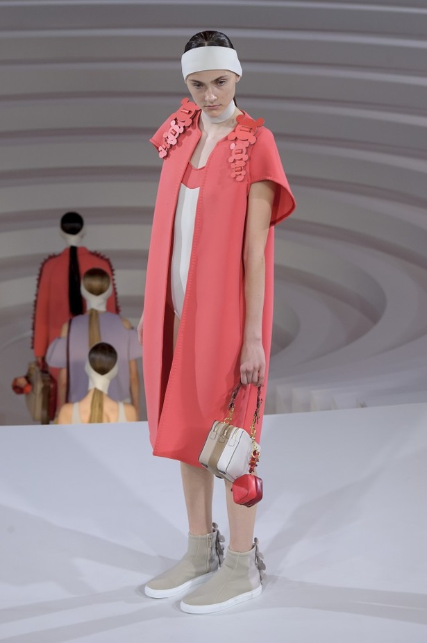 مجموعة Anya Hindmarch لربيع وصيف 2017