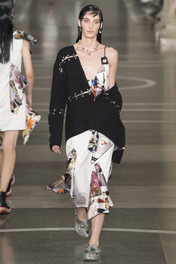 مجموعة Christopher Kane لربيع وصيف 2017