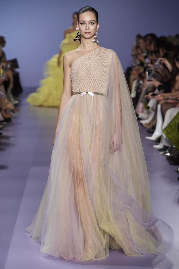 عرض مجموعة جورج حبيقة للأزياء الراقية 2020