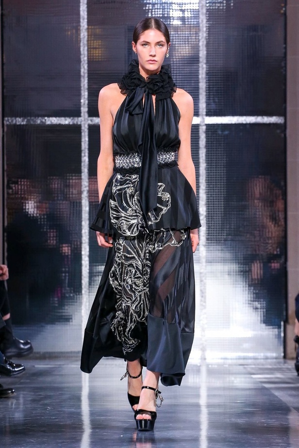 مجموعة أزارو لموسم ربيع وصيف 2020 للهوت كوتور