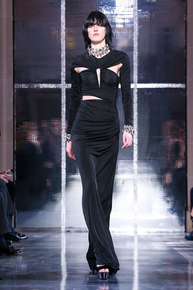 مجموعة أزارو لموسم ربيع وصيف 2020 للهوت كوتور