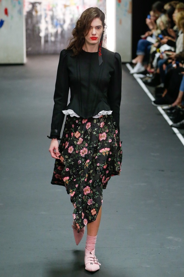 عرض أزياء برين لموسم خريف وشتاء 2017