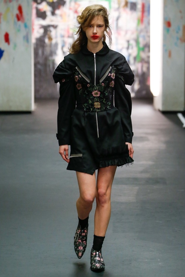 عرض أزياء برين لموسم خريف وشتاء 2017