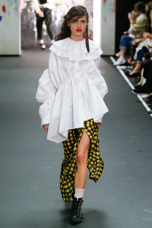 عرض أزياء برين لموسم خريف وشتاء 2017