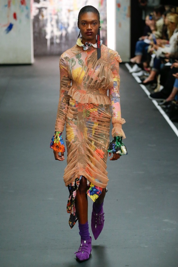 عرض أزياء برين لموسم خريف وشتاء 2017