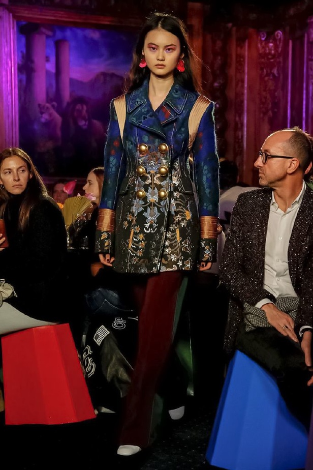 عرض ازياء بيتر بيلوتو لموسم خريف وشتاء 2018