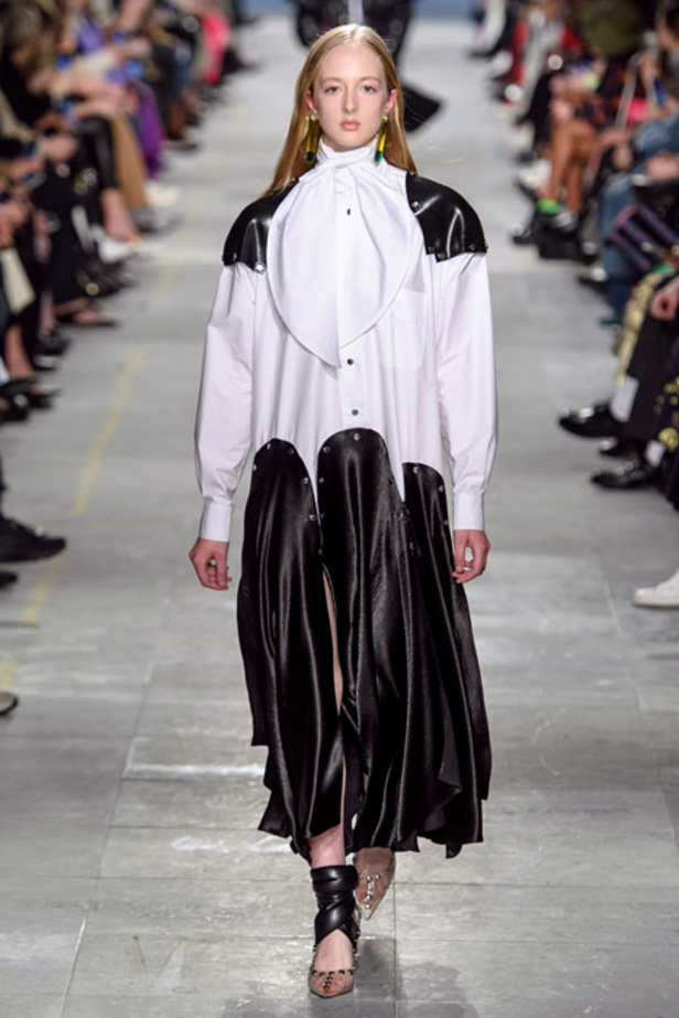 مجموعة Christopher Kane لخريف 2019