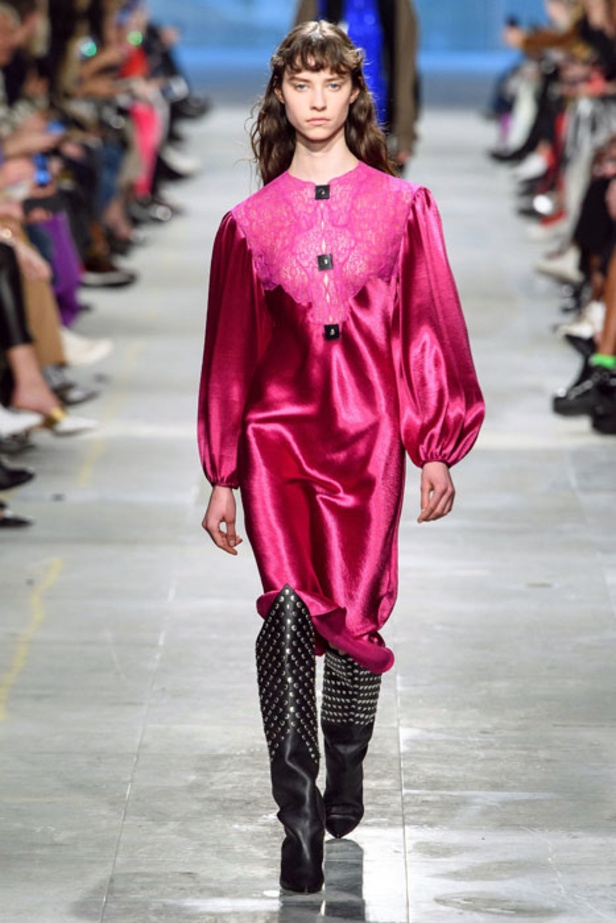 مجموعة Christopher Kane لخريف 2019